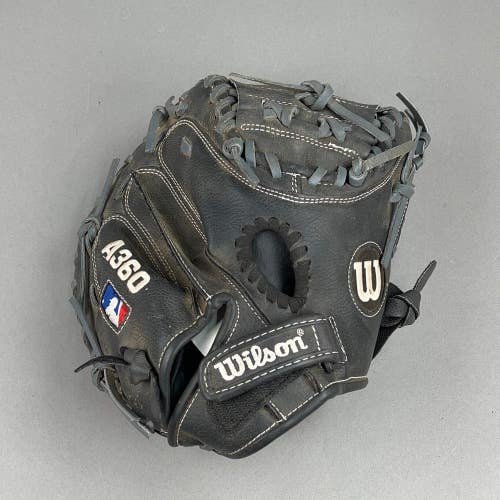 Wilson A360 32.5" Right Hand Thrower Catchers Mitt