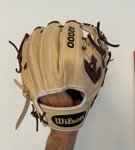 Wilson A2000 1786 RH Infield Baseball Glove 11.5" (Used)
