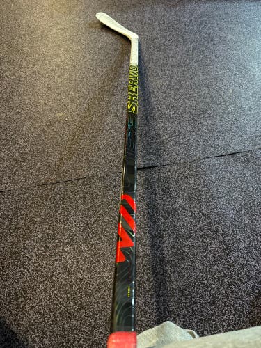 Junior Sher-Wood Rekker Legend Pro Left Hand Hockey Stick P92 45 Flex (New)