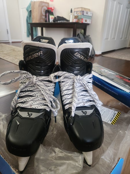 Black 2024 Bauer Shadow Hockey Skates Regular Width 8 (Used)