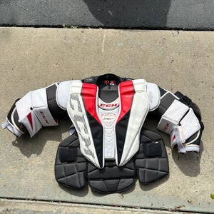 Medium CCM EFlex 5.9 Goalie Chest Protector (Used)