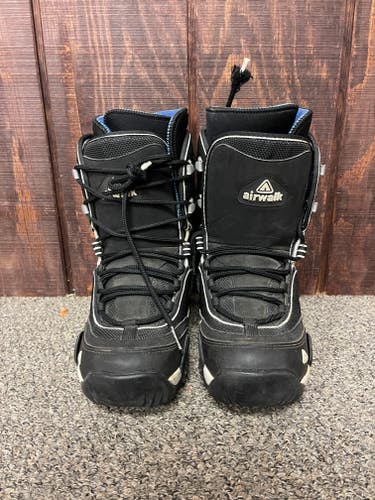 Men's Size M 7.0 (W 8.0) Airwalk Snowboard Boots Soft Flex All Mountain (Used)