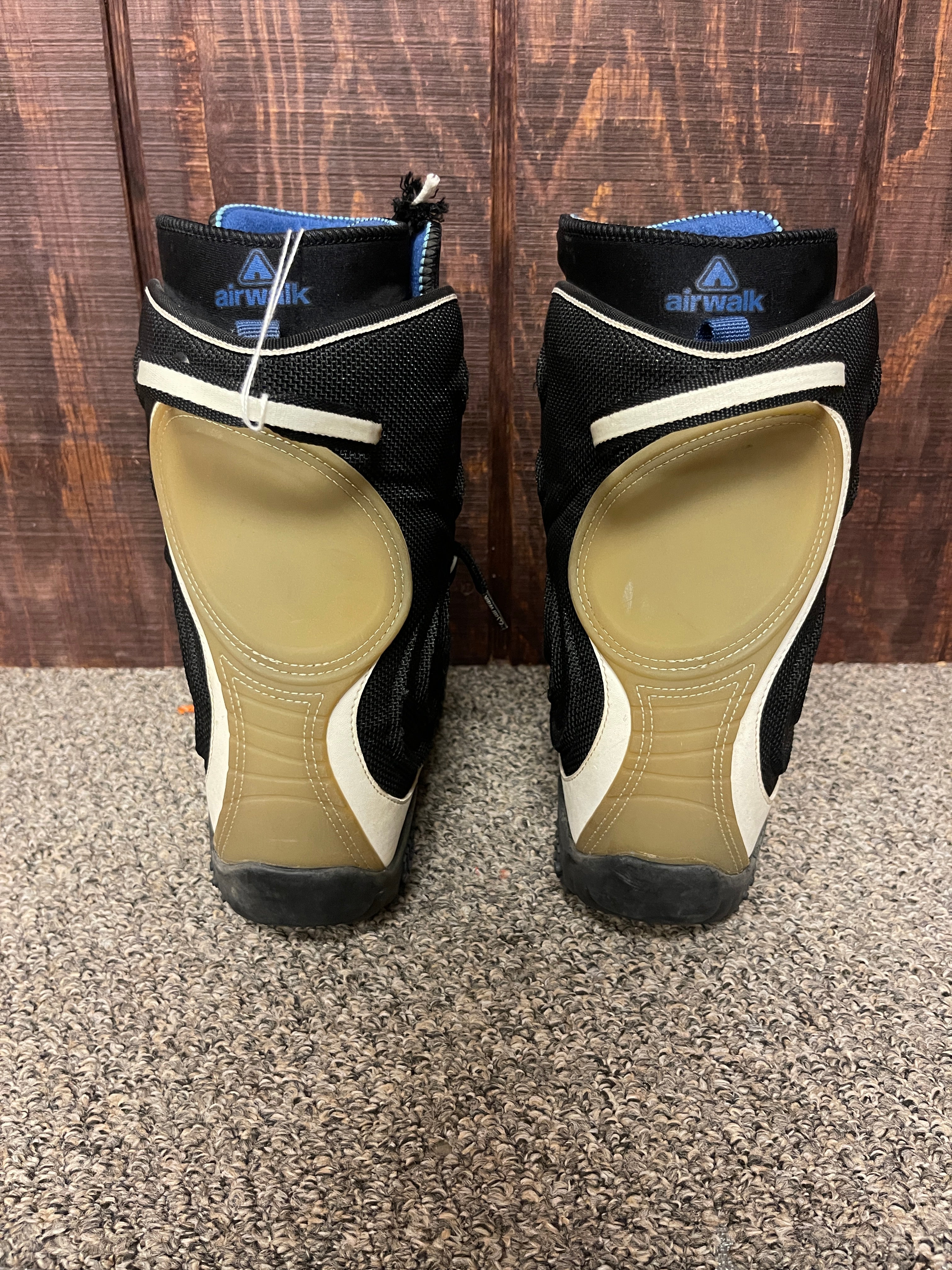 Men's Size M 7.0 (W 8.0) Airwalk Snowboard Boots Soft Flex All