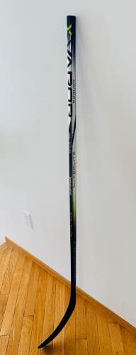 Junior Bauer Vapor Hyperlite 2 Left Hand Hockey Stick P92 30 Flex (Used)