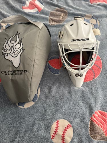 Senior Medium Warrior R/F1 Pro Goalie Mask (Used)
