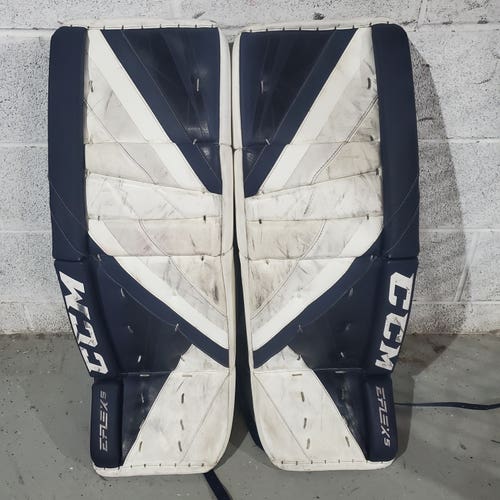 33" CCM EFlex 5 Goalie Leg Pads (Used)