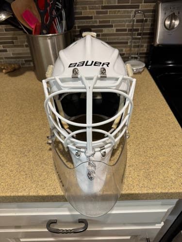 Senior Small 2024 Bauer 960 Goalie Mask (Used)