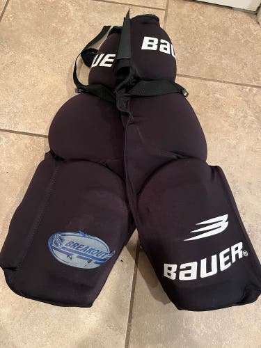 Intermediate Small Bauer Hockey Goalie Pants (Used)