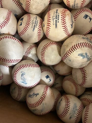 50 Rawlings Official Major League Baseballs (Used)
Like new