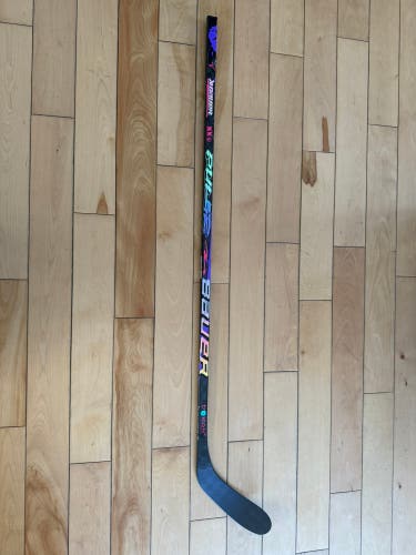 Junior Bauer Pulse Left Hand Hockey Stick P28 30 Flex Pro Stock (New)