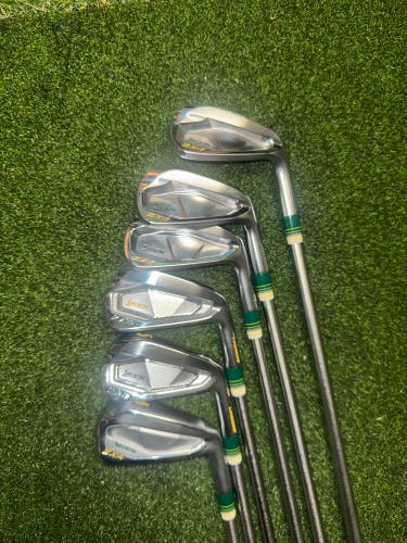 Men's 2025 Srixon ZXi4-7 combo Right Handed Iron Set Extra Stiff Flex (New)