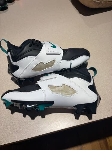 Men's Size M 10.5 (W 11.5) Nike Cleats High Top Molded Cleats (New)