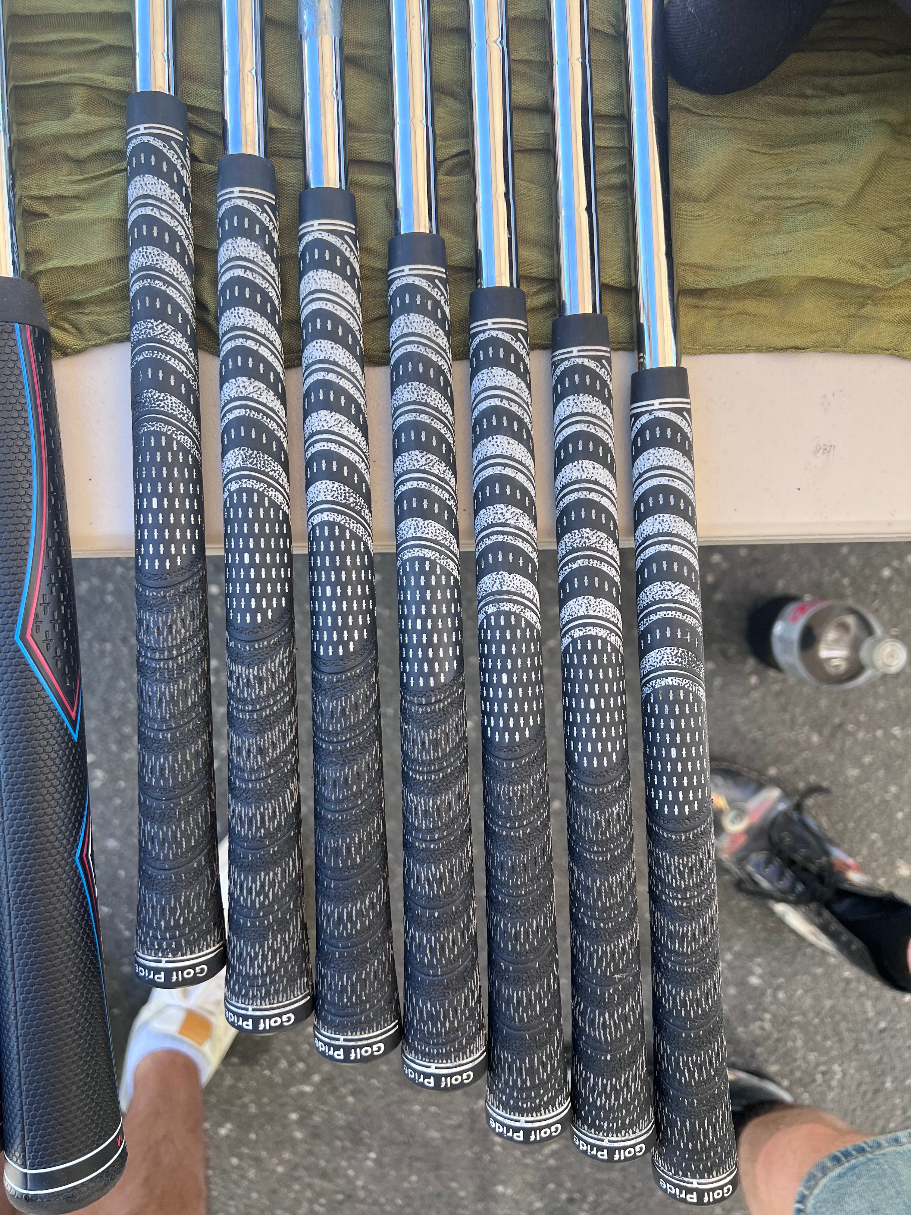 Srixon ZX7 5-PW,AW Iron Set Regular Flex Right NS Pro Modus3 Steel