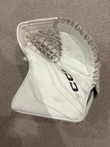 CCM Extreme Flex 6.5 Regular (Used) Junior Hockey Goalie Glove/Trapper