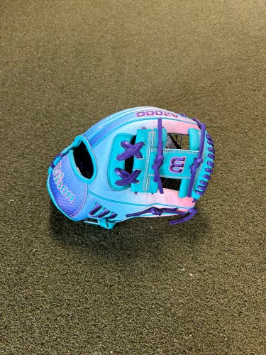 2025 Wilson A2000 RH Infield Baseball Glove 11.5" (New)
