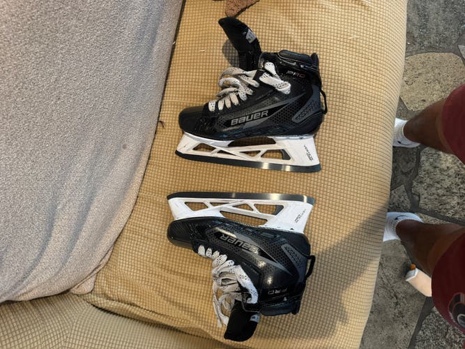 2024 Bauer Pro Hockey Goalie Skates 8 (Used)