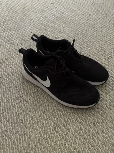 Men's Size M 11.0 (W 12.0) Nike Roshe G Golf Shoes (Used)