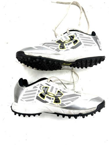 Used Under Armour Soccer Turf Shoes White Youth 07.5 11860-S000308484