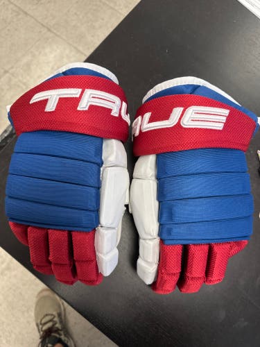 True Pro 4 Roll Gloves 14" Pro Stock Montreal Canadiens