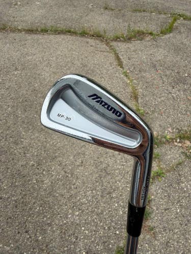 Mizuno MP 30 2-Iron Dynamic Gold S300 Stiff Flex 40.25 NICE