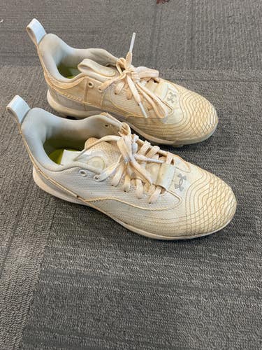 Used Under Armour BH BB/SB Cleats White Junior 03.5 11614-S000236490
