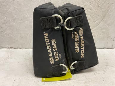 Used Easton BB/SB Catchers Knee Savers Black Senior 11855-S000203557