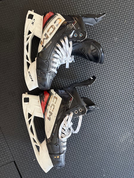 Black/White 2023 CCM JetSpeed FT6 Pro Hockey Skates Extra Wide Width 9 (Used)
