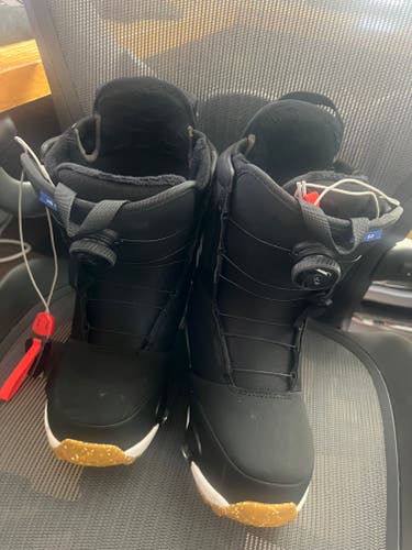 Size M 8.5 (W 9.5) Burton Snowboard Step On Snowboard Boots (Used)