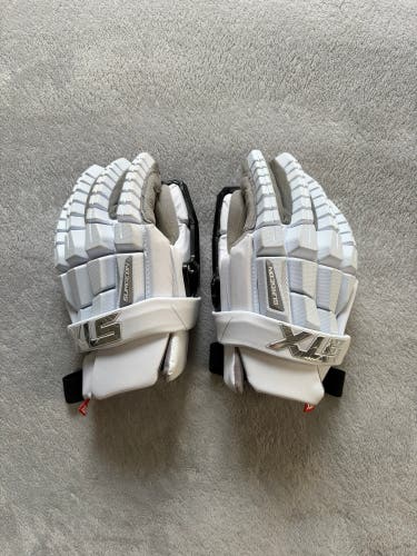 STX Surgeon RZR2 Lacrosse Goalie Gloves (Used)