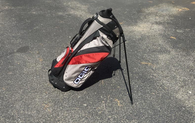 Ogio Blade Carry Bag, Red & Black - Perfect condition, used once