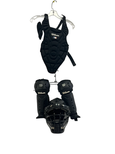 Used Wilson EZ GEAR 6-7 Catchers Helmet w/Mask Black One Size 11692-S000150449