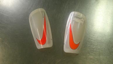 Used Nike Soccer Shin Guards Adult White XL 11868-S000069154