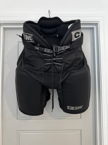 Men's Senior Medium CCM Tacks 492 Hockey Pants (Used)