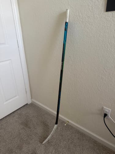 Junior Bauer Nexus Geo Left Hand Hockey Stick P92 40 Flex (Used)