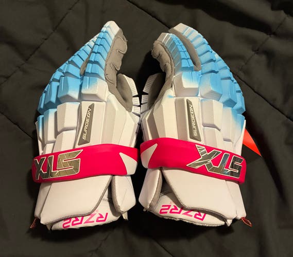 STX SURGEON RZR2 GLOVES (NEW)