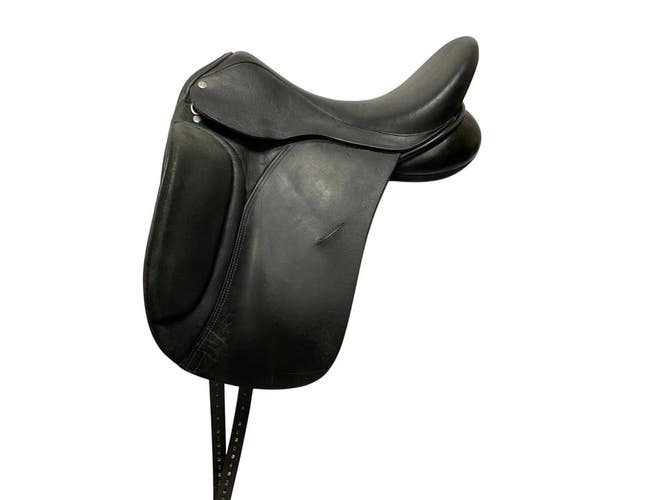 Masters Dressage Saddle 18 MW