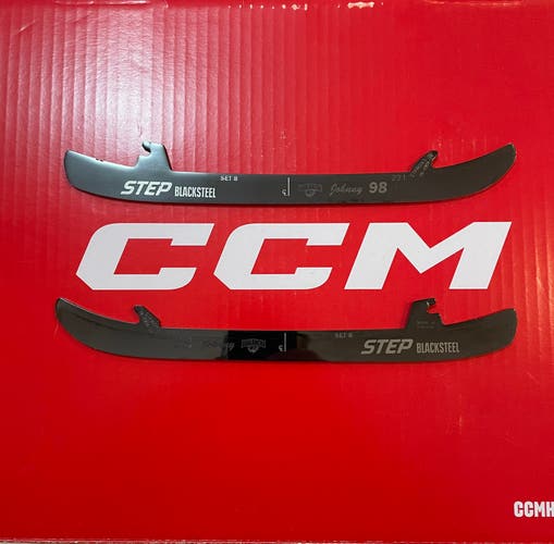 CCM Step Black Steel 221 mm (Used)