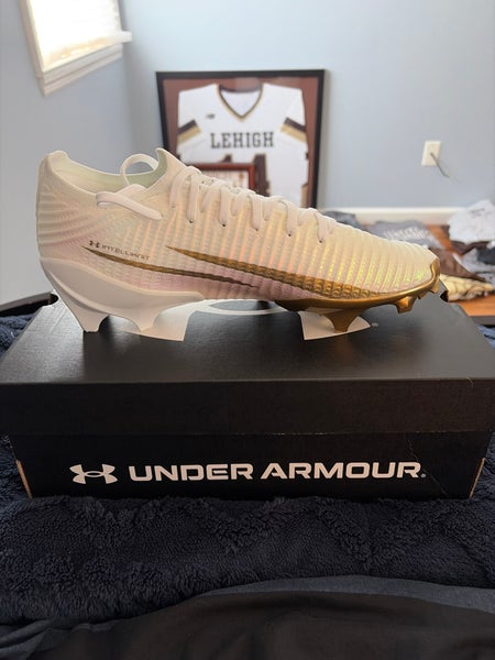 White Men's Size M 10.0 (W 11.0) Adult Under Armour Blur Pro Mid Top (New)