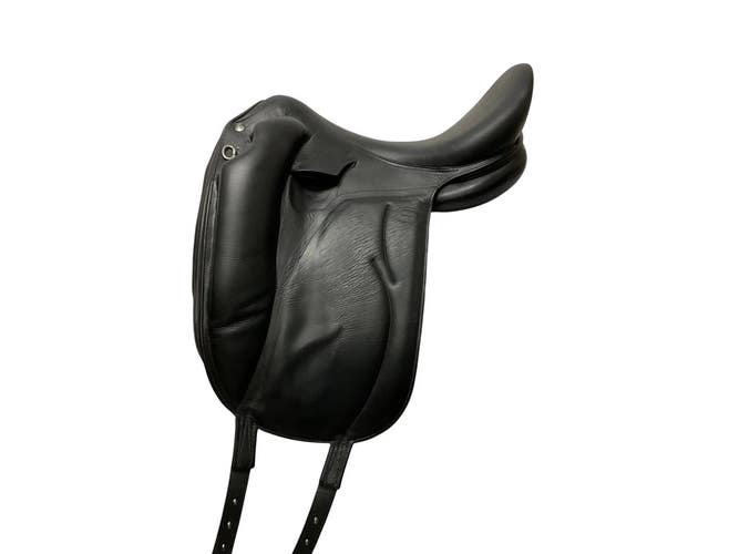 Devoucoux Mendia Dressage Saddle 18 M