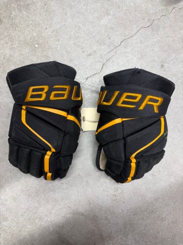 13” Bauer Vapor Hyperlite Gloves NCAA (Used)