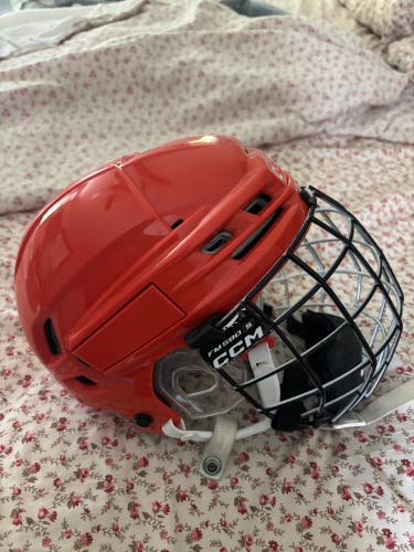 Medium CCM Tacks 920 Helmet (Used)