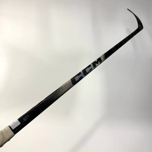 Used Right CCM Ribcor Trigger 10 Pro | 70 Flex P92 Curve Grip | AB996