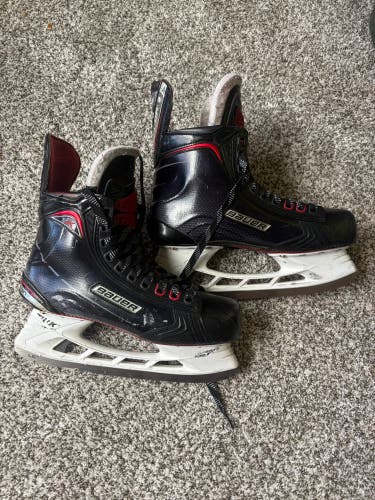 Black 2017 Bauer Vapor 1X 2.0 Hockey Skates Extra Wide Width 9 (Used)