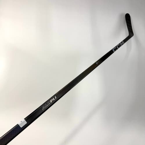 Used Left Black CCM Jetspeed FT8 Pro | 75 Flex P28M Curve Grip | AB982