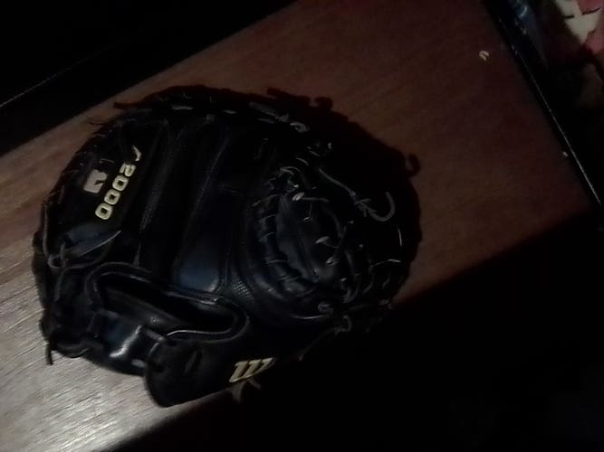 Catcher's RH Wilson A2000 Baseball Glove 33.5" (Used)
