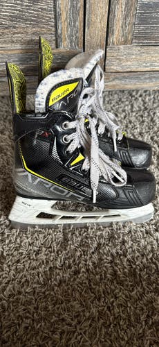 Bauer Vapor 3X Hockey Skates Regular Width 13 (Used)