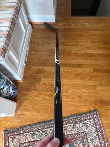 Senior Warrior Alpha LXT Left Hand Hockey Stick P28 75 Flex (New)
