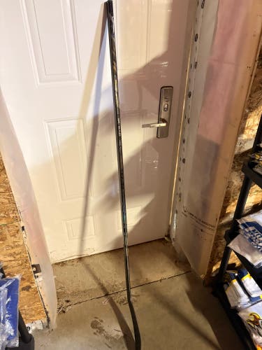 Junior Bauer Pulse Left Hand Hockey Stick P28 55 Flex (New)