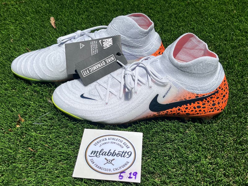 Nike Phantom Luna II Elite SG-Pro Cleats (HF4841-900) - Olympic