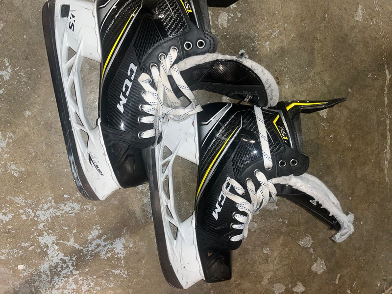 2018 CCM Super Tacks AS1 Hockey Skates Pro Stock 8.5 (Used)